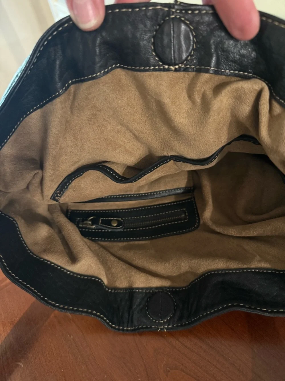 Vintage Liz Claiborne Genuine Leather Bucket Bag • Drawstring Tassel • Slouchy - Picture 6 of 16